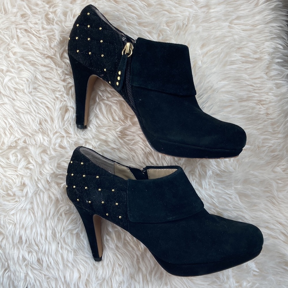 Adrienne Vittadini Suede Platform Heeled Booties Size 8